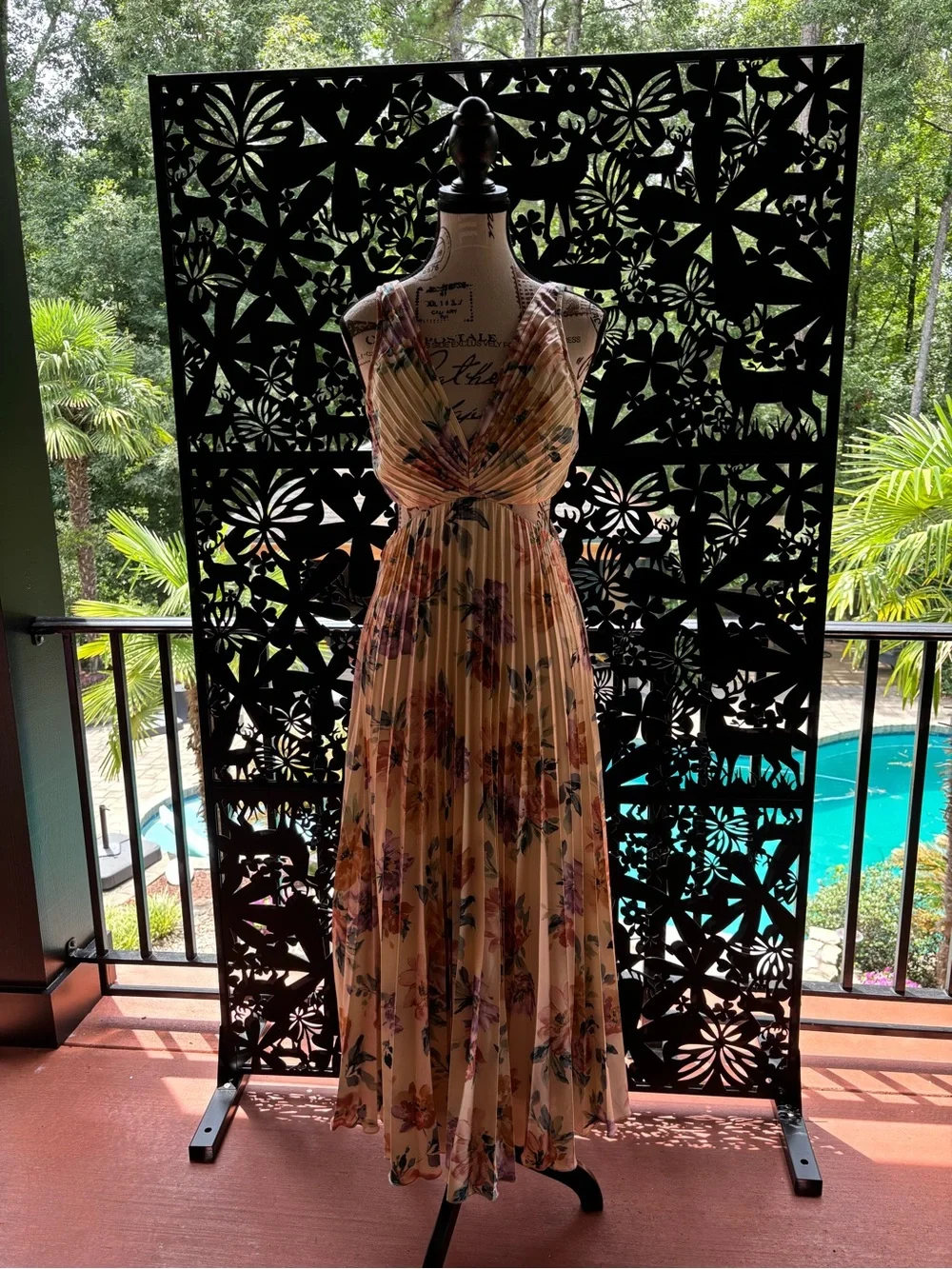 Abercrombie & Fitch Peach Floral Pleated Maxi Dress